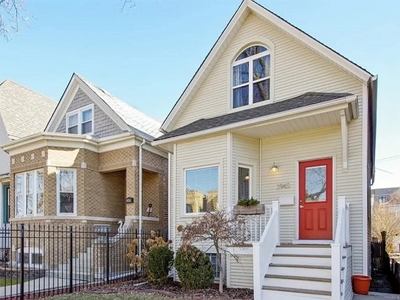Bill Would Ban Hedge Funds from Owning Single-family Homes